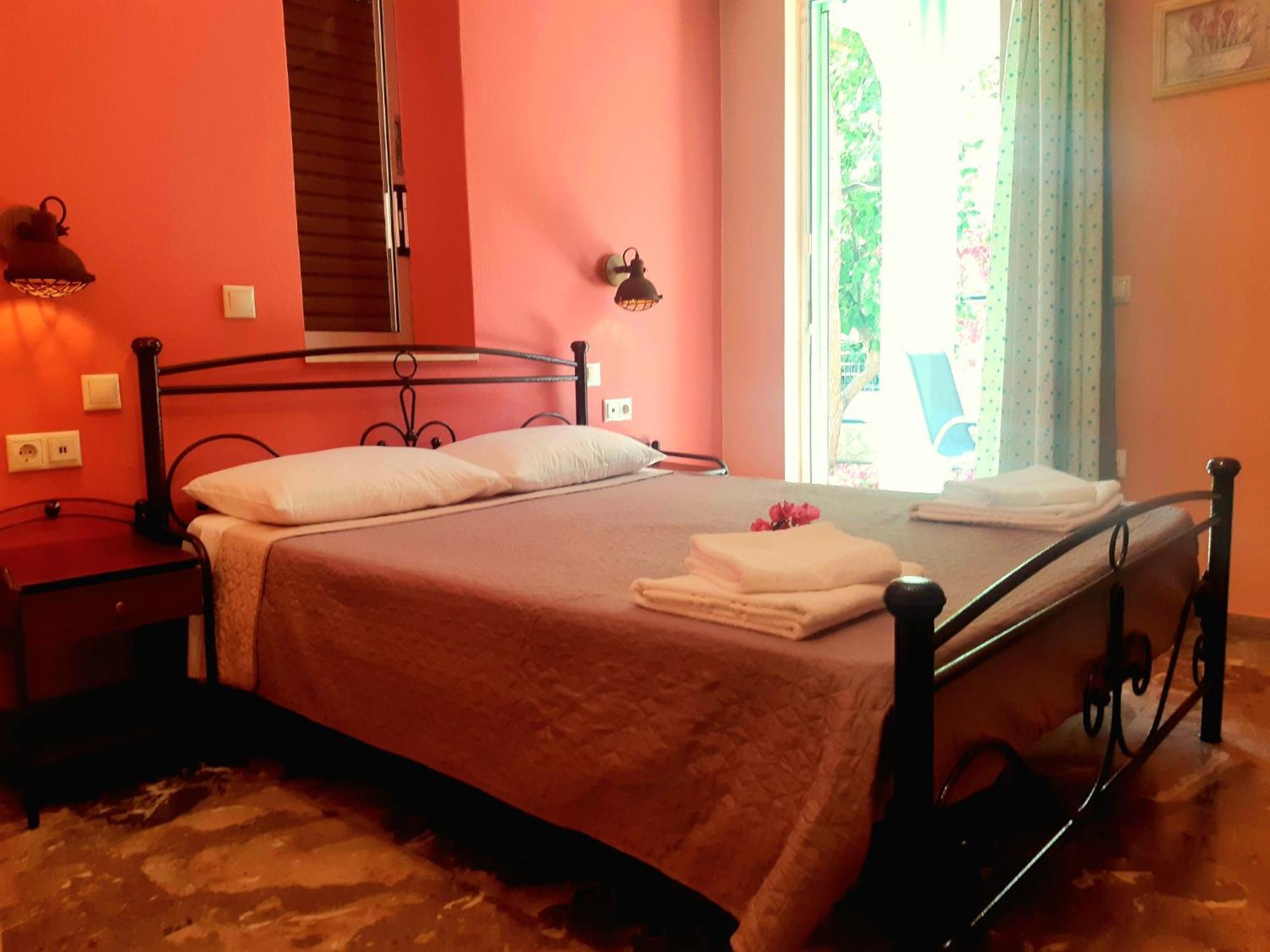 Stamoulis Apartments Agia Efimia Ngoại thất bức ảnh